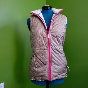 Mountain Hardwear Reversible Sherpa Vest